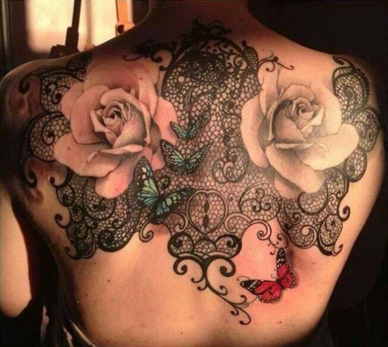 red encaje rosas tatuaje