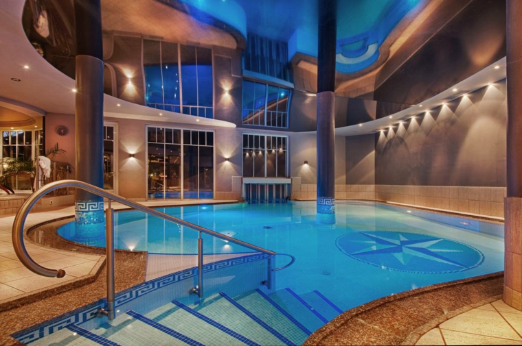 Construcción de piscinas dentro de la casa en 36 diseños Piscina dentro casa