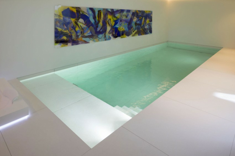 residencia con piscina diseñada por Lab32 architecten construccion piscinas dentro casa disenos Lab32 architecten ideas