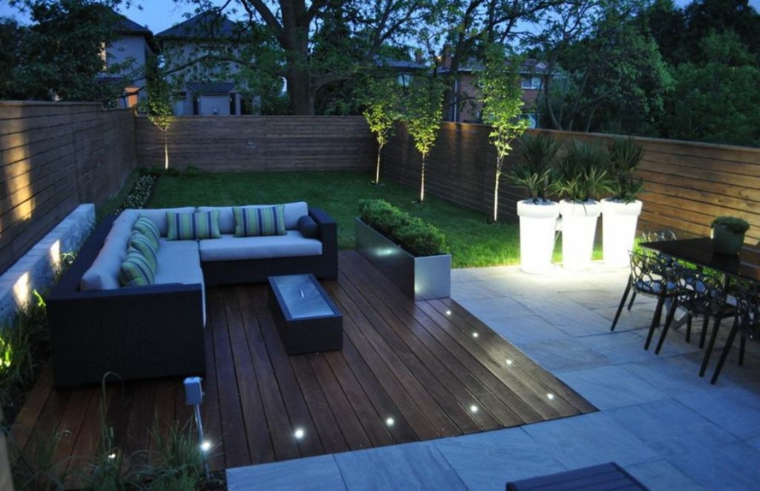 patio moderno con suelo de madera decoracion patio terrazas moderna
