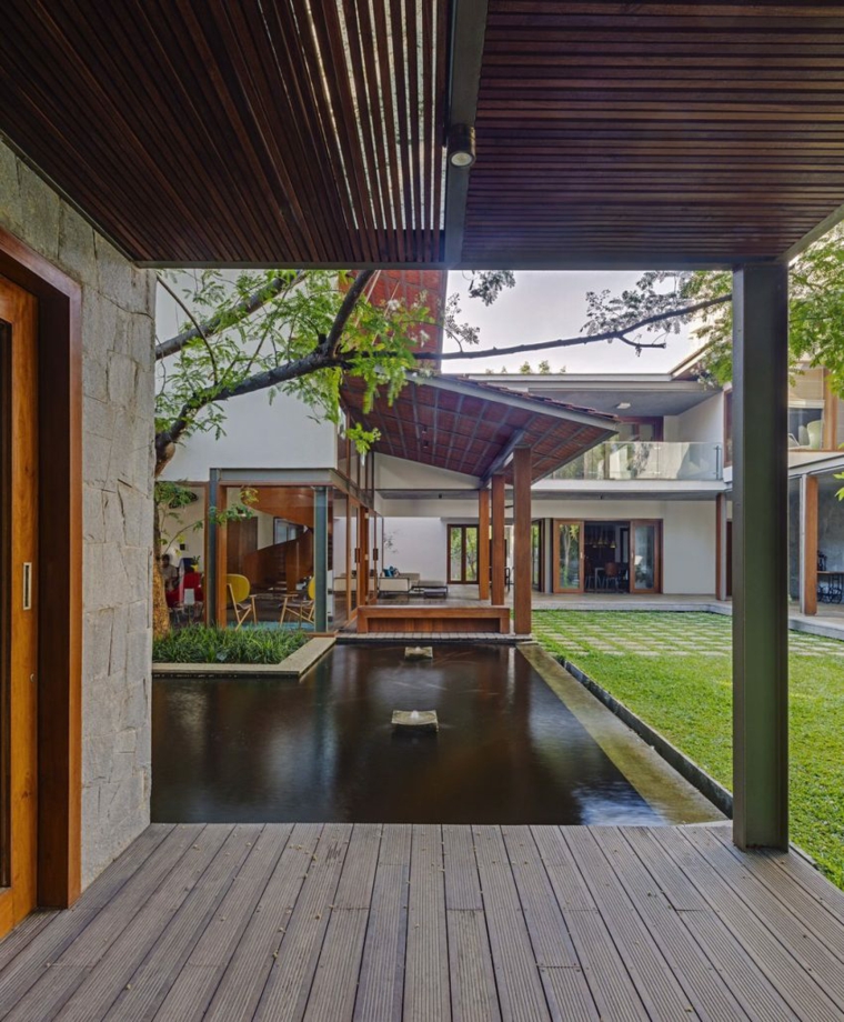 casa diseñada por Khosla Associates diseno jardin moderno estanque Khosla Associates ideas