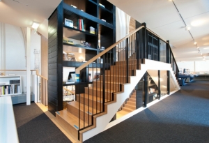 Escaleras biblioteca, el diseño inteligente