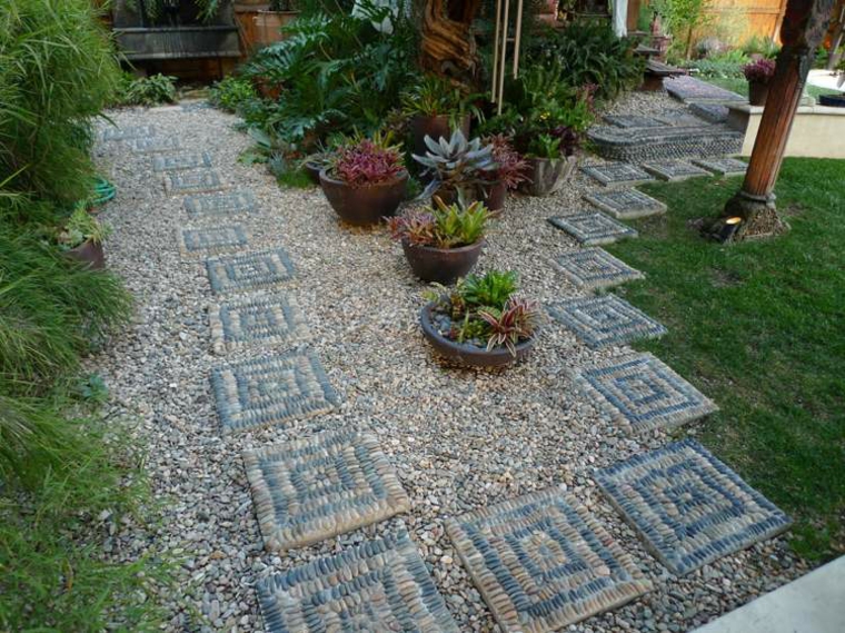 estupendo diseño de jardín decorado con mosaicos estupendo diseño jardin decorado mosaicos