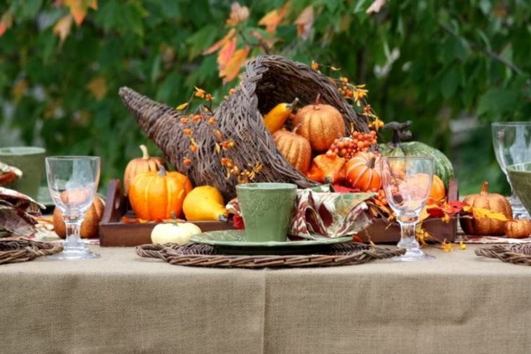 mesa jardin cena otoño