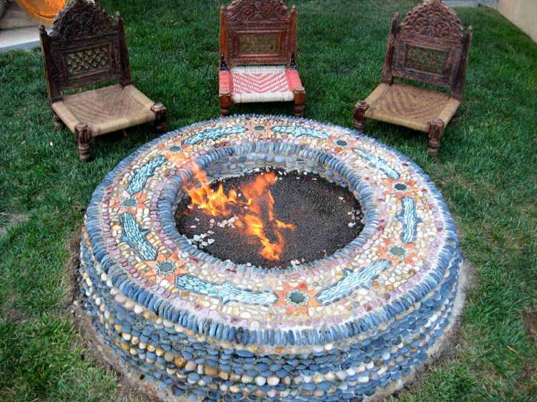original pozo de fuego decorado con mosaicos original chimenea pozo fuego mosaicos