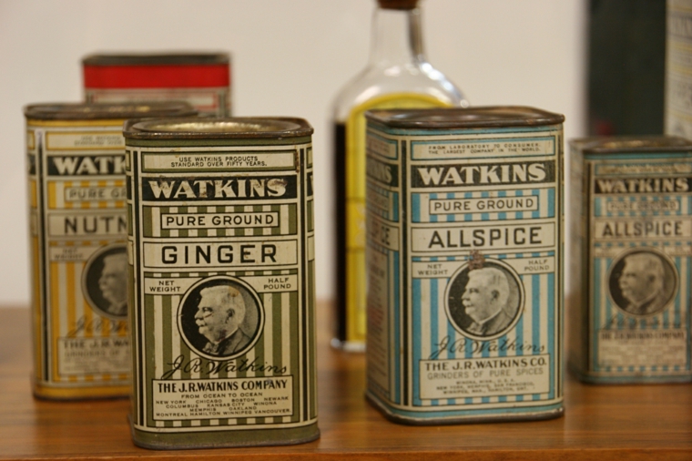 originales tarros especias lata vintage