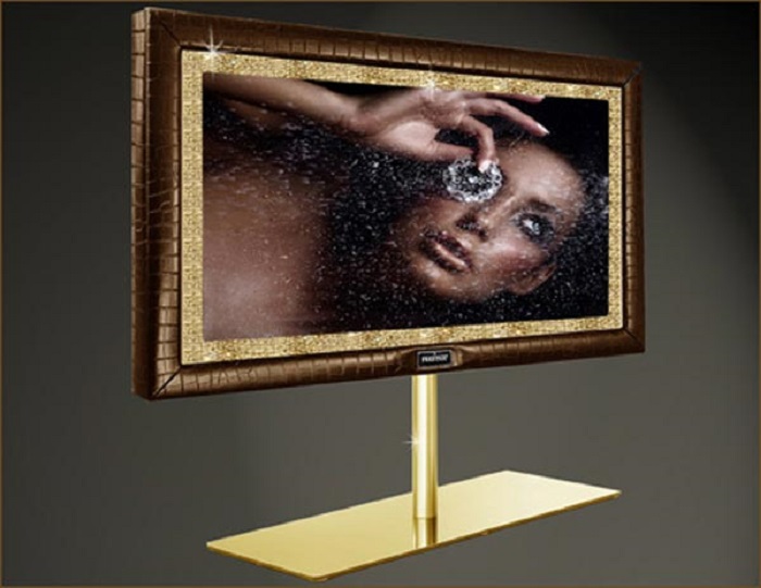 modelo con oro en color amarillo televisores oro claro diamantes efectos