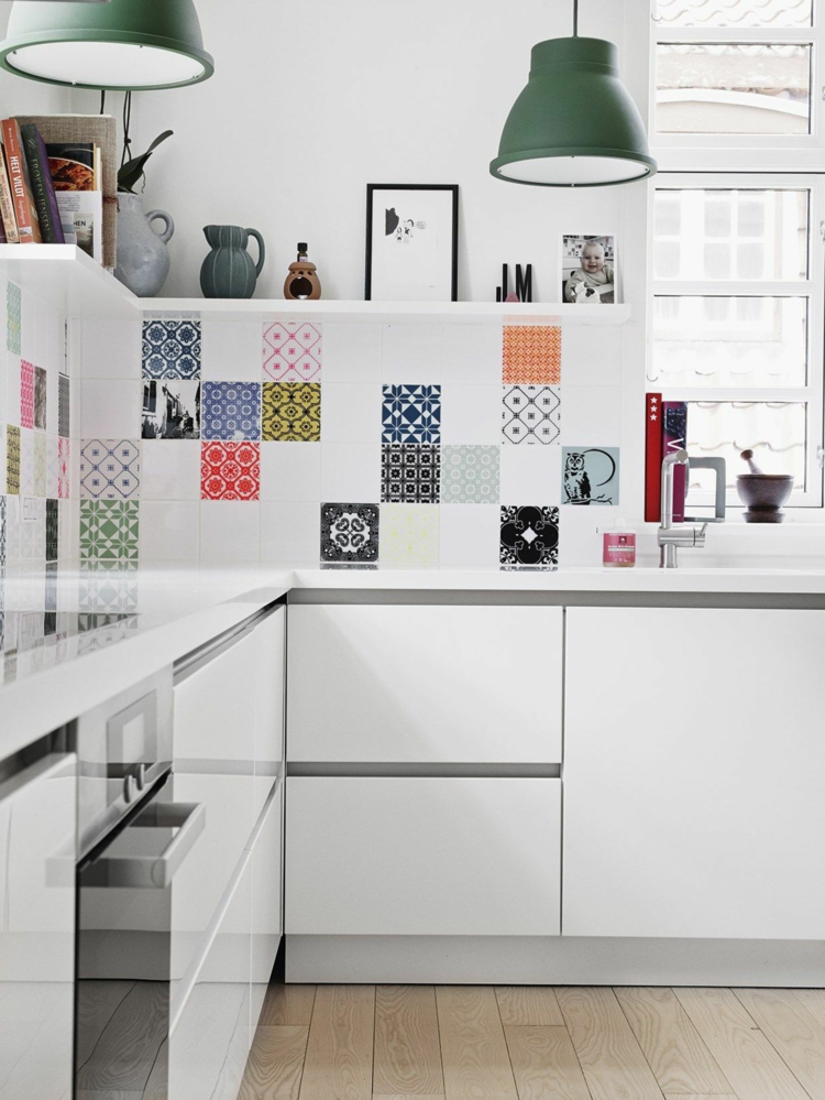 Cocinas colores y consejos para llenarlas de vida