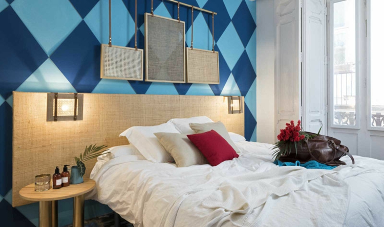 decorar paredes ideas graficos materiales pared rojo