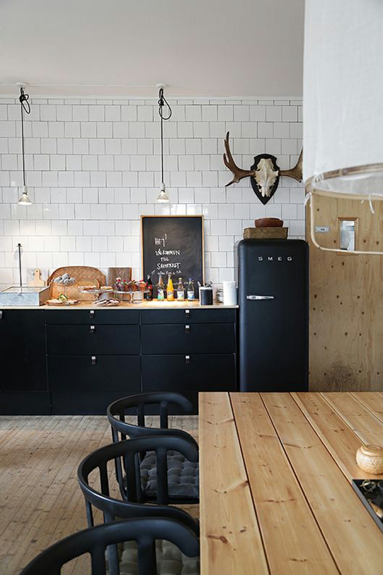 mesa de comedor de madera natural fotos de cocinas gabinetes negro madera mesa sillas madera ideas