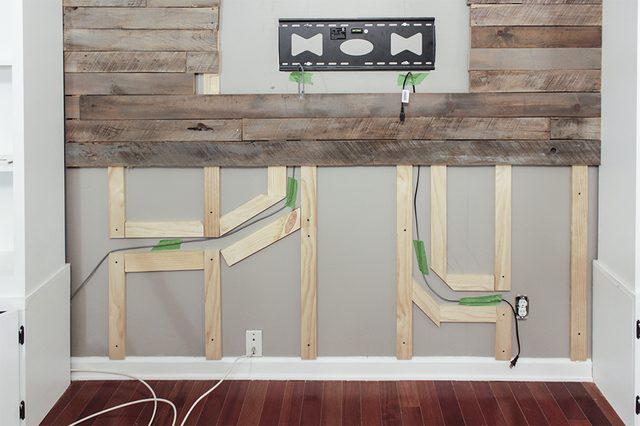 listones madera huecos cables