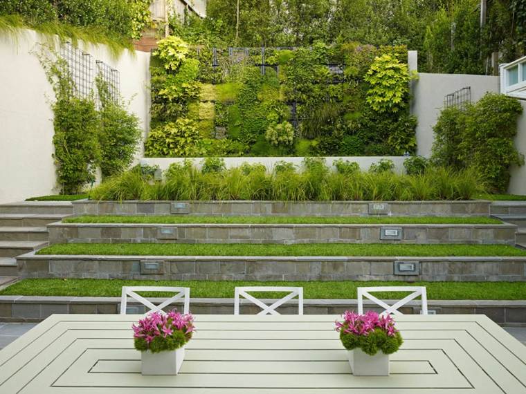patio diseño verdes plantas pendientes