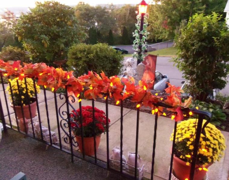 barandilla decorada el otoño