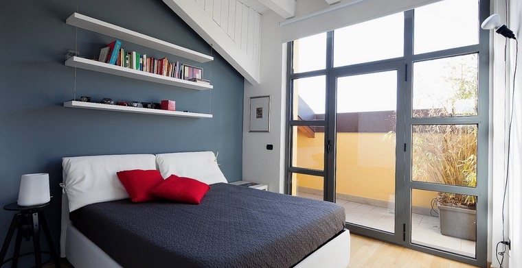Dormitorio principal con diseño minimalista