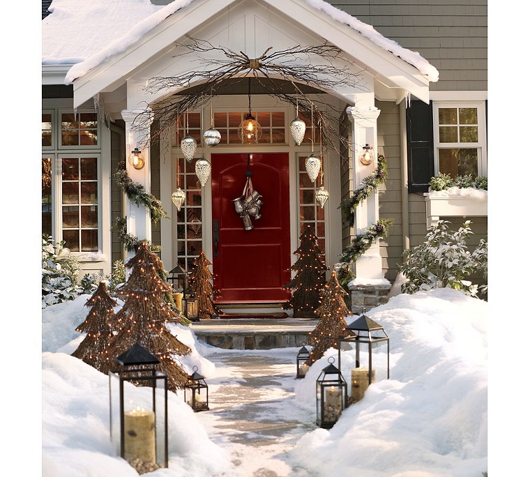 una decoración muy bonita y original decoracion original navidad puerta casa ideas