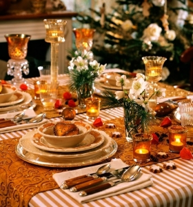 Cenas de navidad - Ideas de decoración glamurosa para la mesa