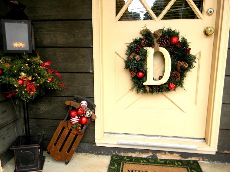 decorar puertas navidad diseno guirnaldas letras ideas