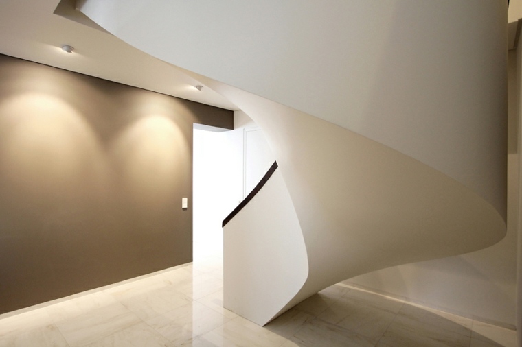 escalera caracol estilo minimalista