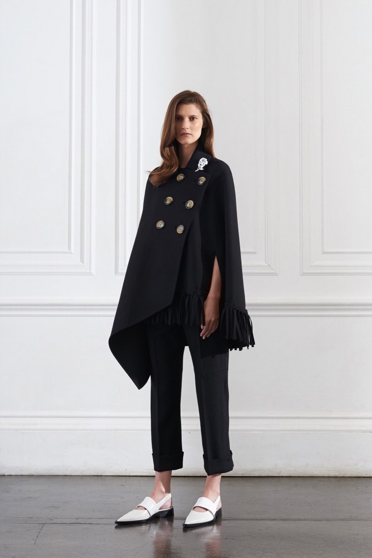 moda premama diseno invierno poncho negro ideas