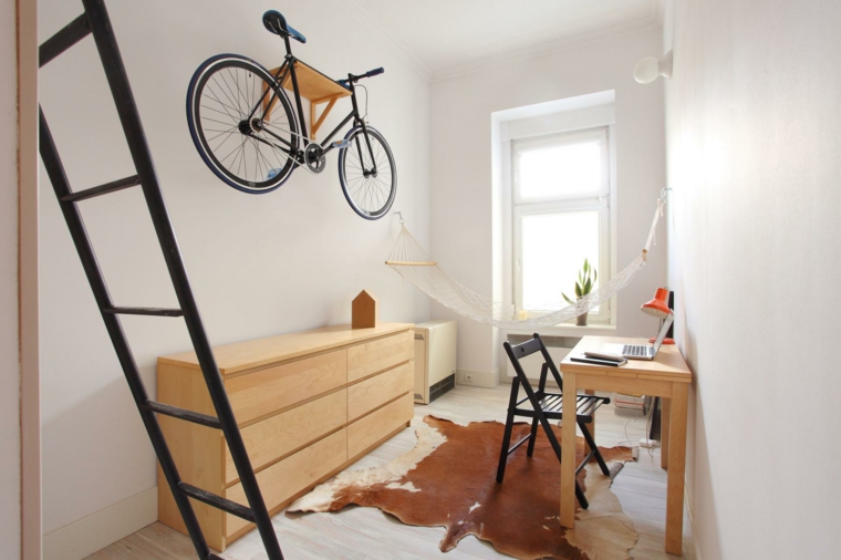 original micro apartamento bici pared