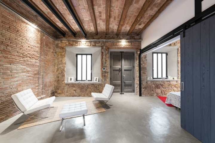 Loft industrial en Barcelona, diseñado por FFWD Arquitectura