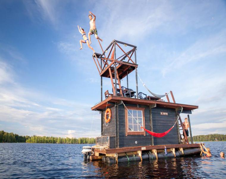 original casa flotante trampolin casa flotante diseño