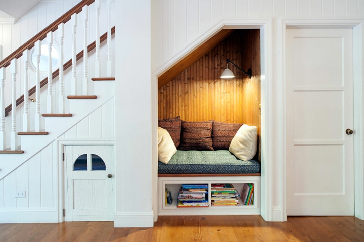 lecturas del dia calidos ambientes lecturas del dia escaleras bajo muebles luces