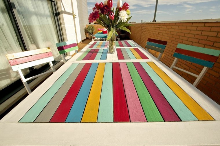 estupenda mesa palet colores