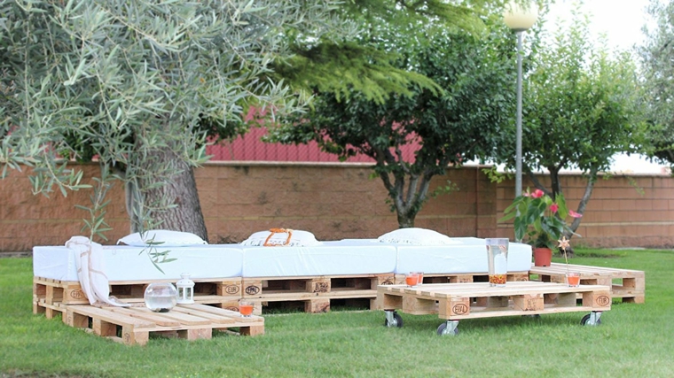 Zona chill out con palets en tu propio jardín o terraza
