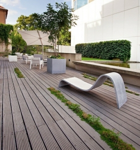 Terrazas diseño minimalista para ambientes frescos y elegantes