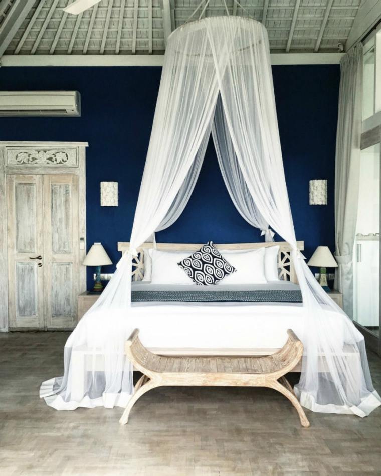 camas diseños vintage victorianos cortinas