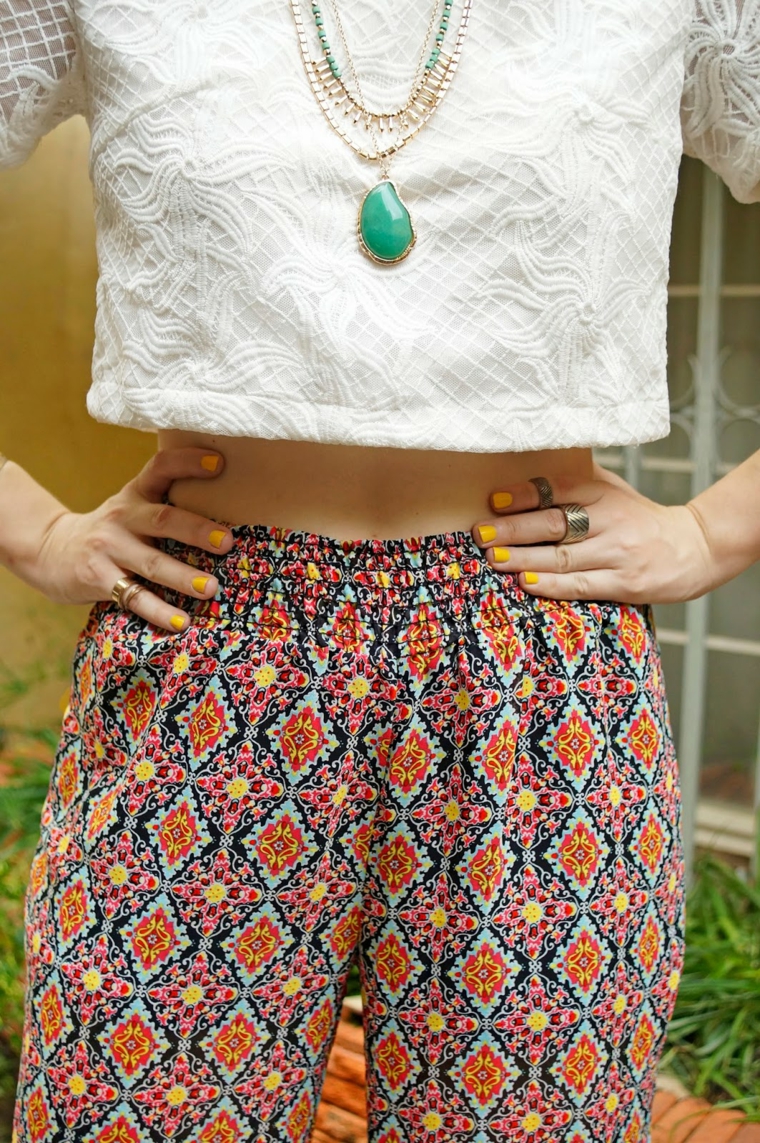 detalles pantalones estilos colores anillos