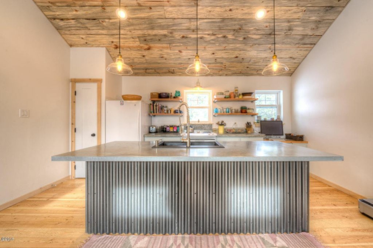 estupenda cocina techo rustico