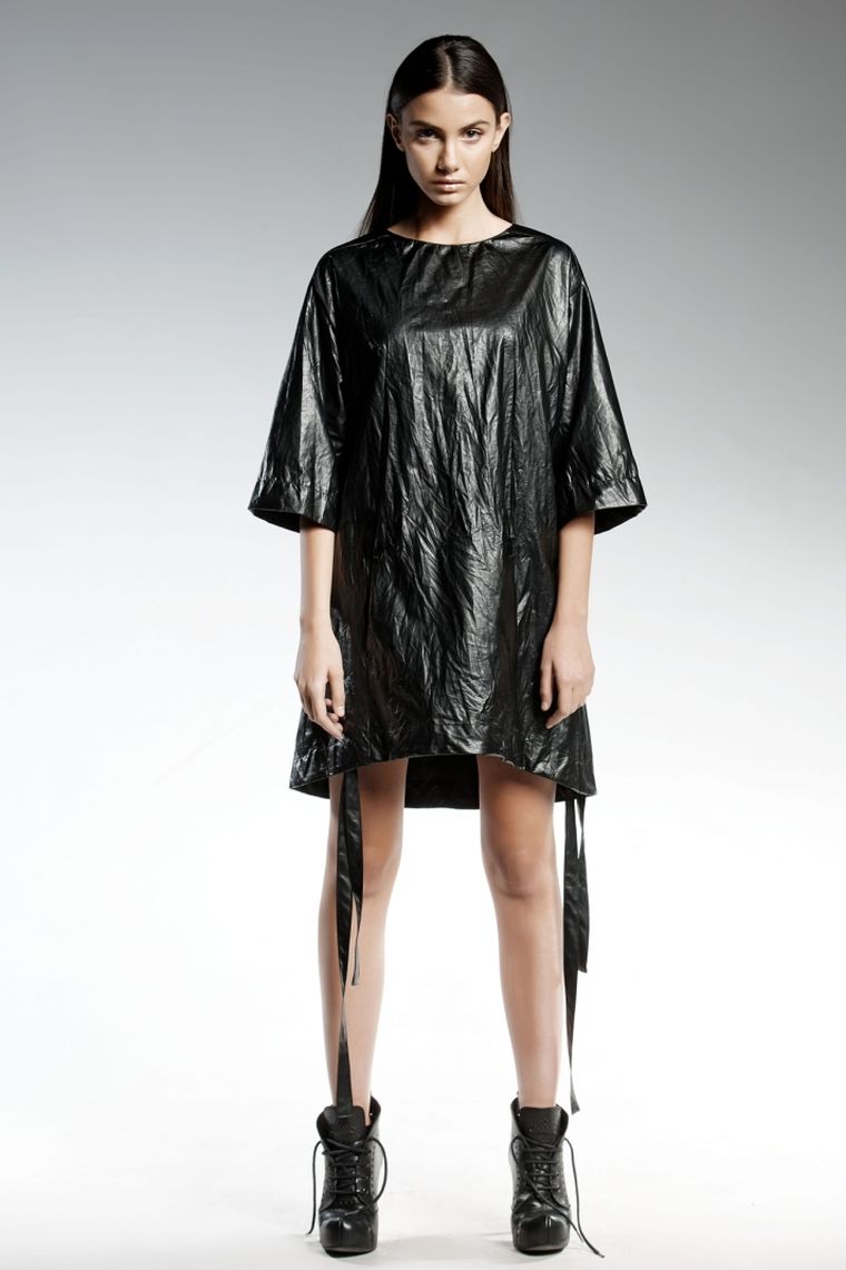 ropa de moda presentada por Pendari ropa de moda Pendari vestido negro corto shae ideas