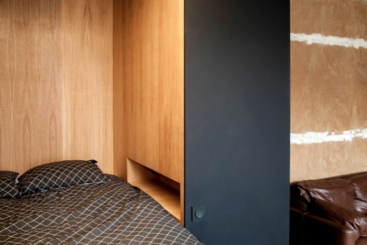 Cubo multifuncional prefabricado en un apartamento de París