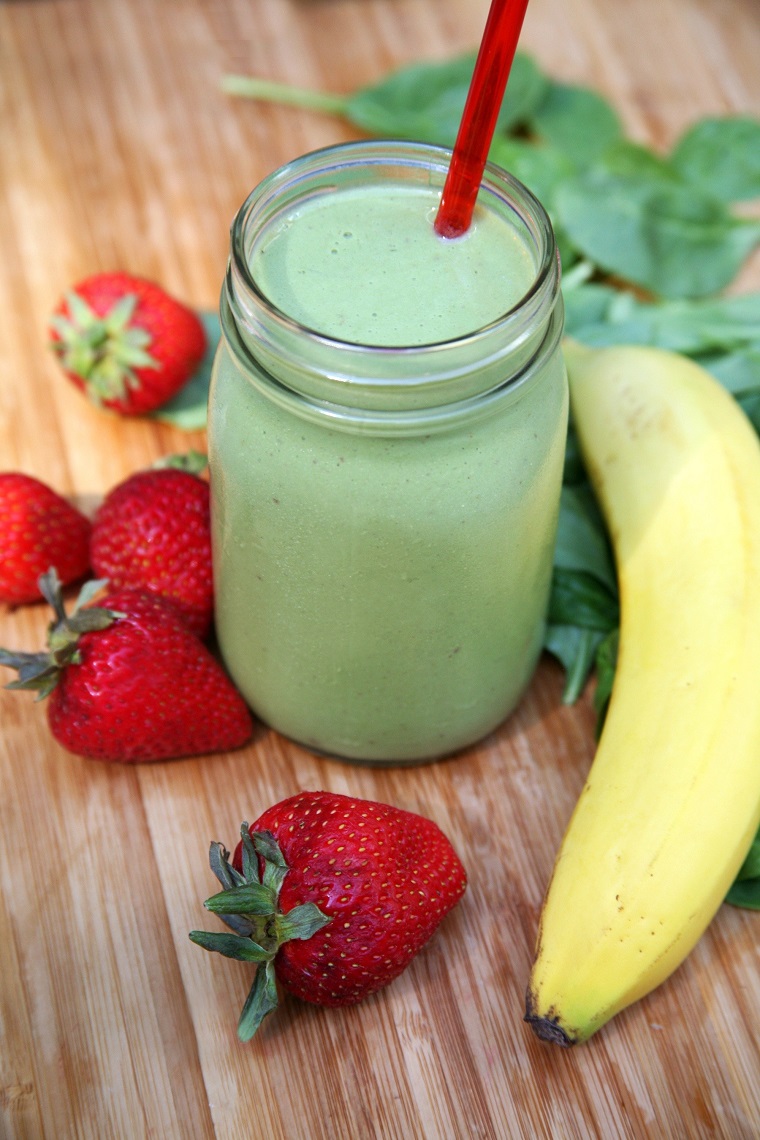 diesta-detox-smoothie-kiwi-platano-espinacas