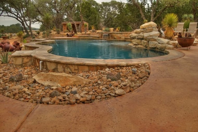 jardines-piscinas-xeriscape-rocas-diseño-paredes-desierto