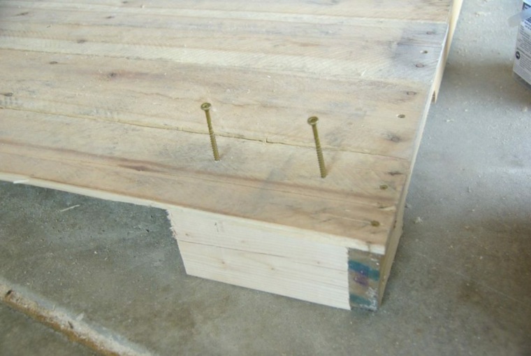 mesa de madera pales reciclados orignal interesante