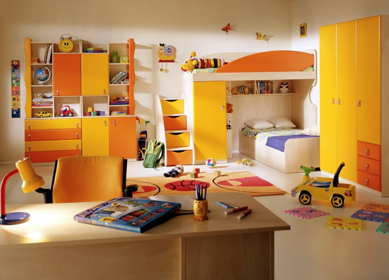 habitaciones infantiles para niñas-colores-brillantes-amarillo-naranja