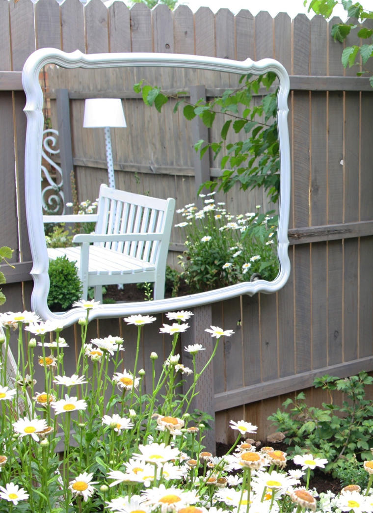 ideas para decorar jardín-espejos-estilo-diseno