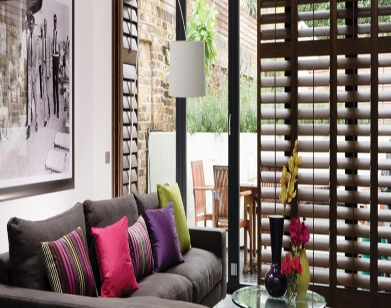 Persianas venecianas de madera - interesantes soluciones para interior