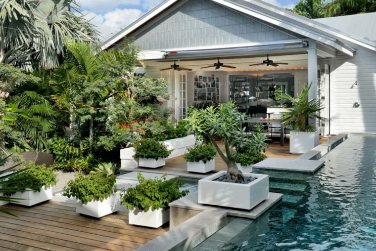 jardines-pequenos-macetas-arboles-piscina