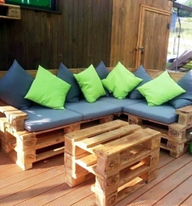 Sofá con palets - una maravilla de diseño funcional y cómoda