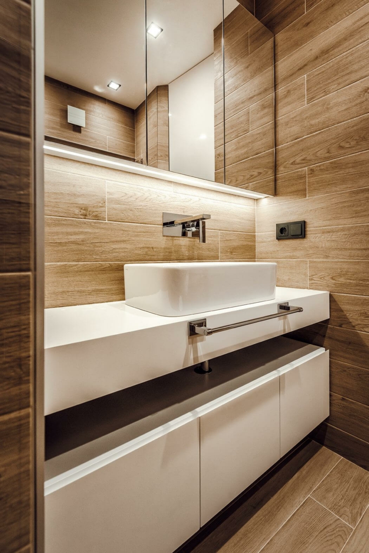 bano-especial-madera-senderos-casas