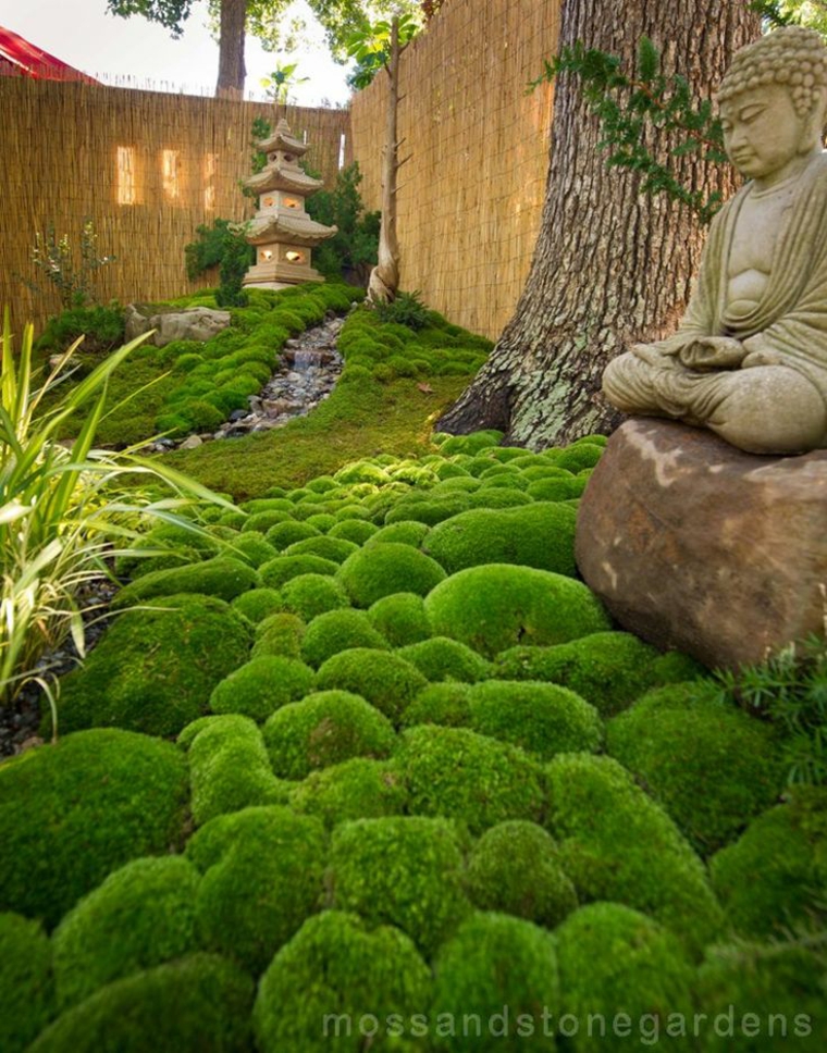 jardines con piedras y musgo