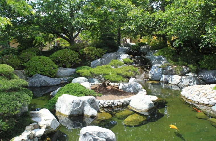 fuente jardín