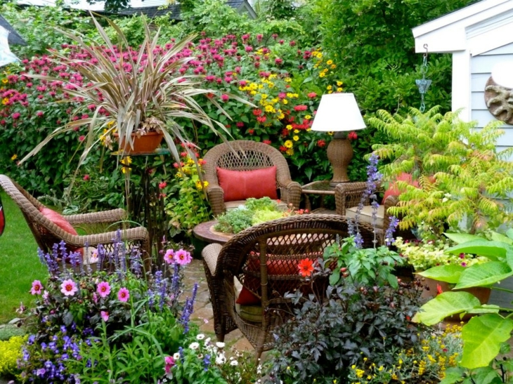 tupidos jardines simples veraniegos