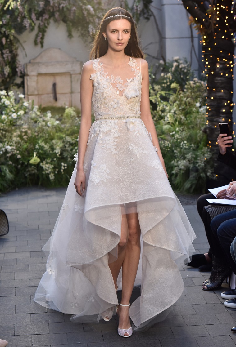 atrevidas-opciones-monique-lhuillier-vestido