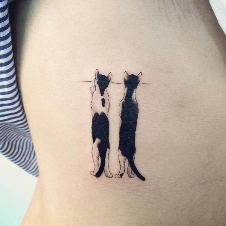 tatuajes de gatos cuerpo