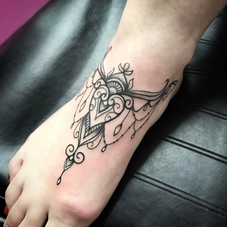 tatuajes-para-mujeres-pierna-original